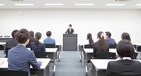 NICOクラブセミナーの開催(年4回)