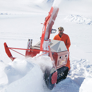 同社の除雪機は2007年にフィンランド・サンタクロース村公認除雪機に認定された