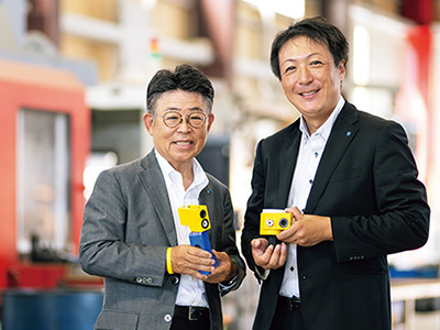代表取締役	山口 昇 氏（写真左） ／ 営業部 部長	久保田 貴之 氏（写真右）