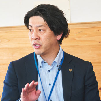 巻信用組合 岩室支店／代理 斎藤氏