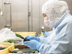 株式会社岩崎【テストマーケティングで海外の人々の好みや商品の課題が明確に。支援を経て道筋が見えてきた。】